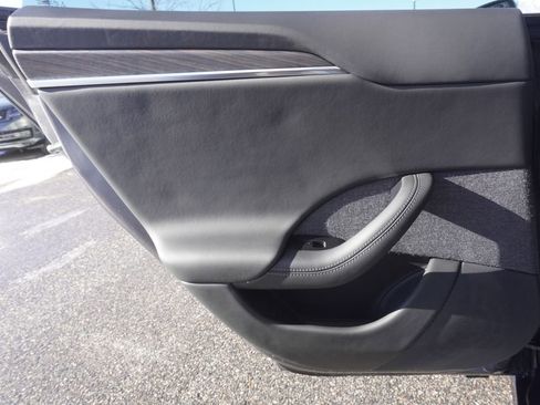 Used 2022 Tesla Model S Base image 28