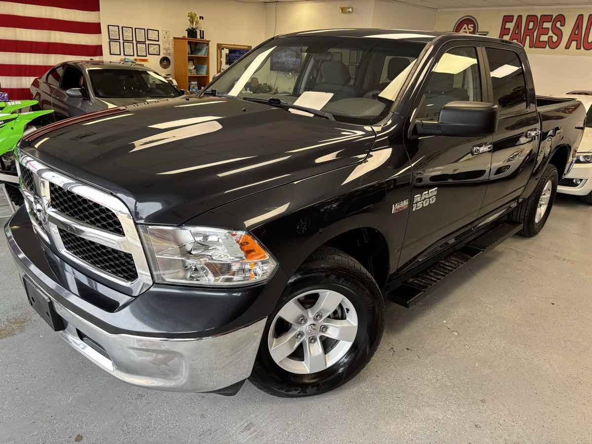 Used 2018 RAM 1500 Classic SLT AWD/4WD image 6