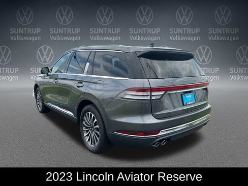 Used 2023 Lincoln Aviator Reserve AWD/4WD image 3