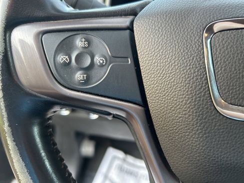 Used 2022 GMC Canyon AT4 image 17