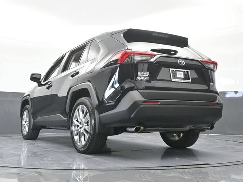 Used 2025 Toyota RAV4 XLE Premium FWD image 61