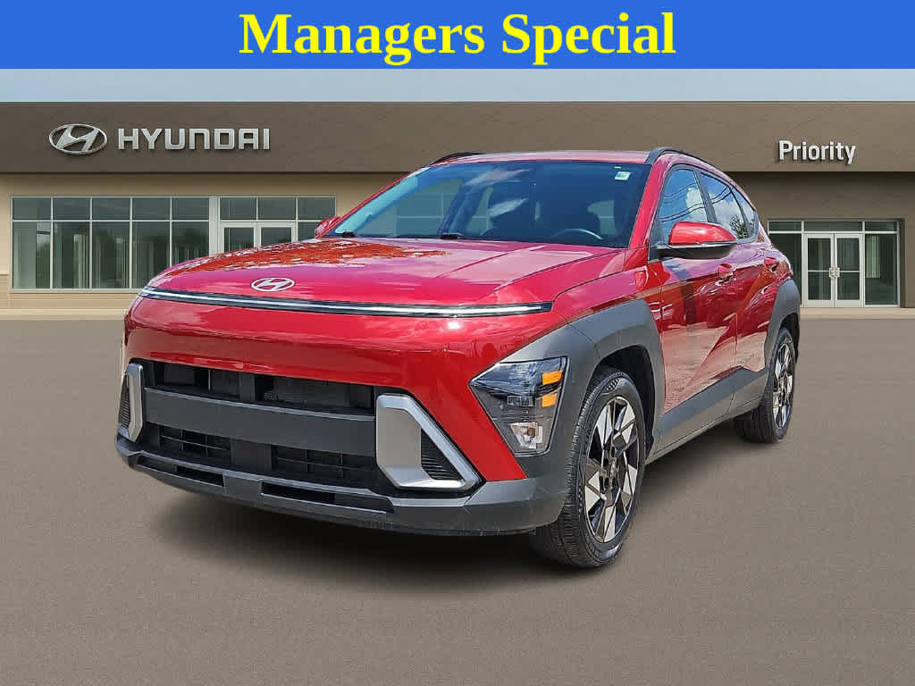 Used 2025 Hyundai Kona SEL FWD image 1