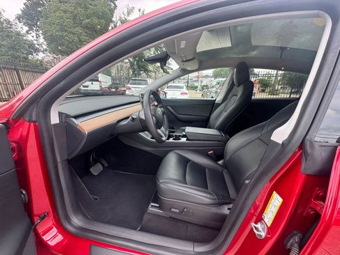 Used 2020 Tesla Model Y Long Range AWD/4WD image 4