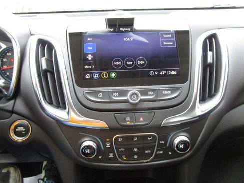 Used 2024 Chevrolet Equinox LT image 16