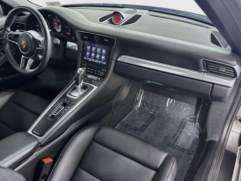 Certified 2018 Porsche 911 Targa 4S AWD/4WD image 29