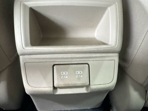 Used 2019 Subaru Outback 2.5i Premium AWD/4WD image 34