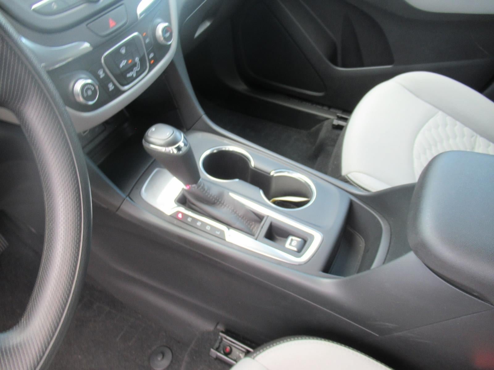 Used 2020 Chevrolet Equinox LT w/ LPO, Floor Liner Package FWD image 16