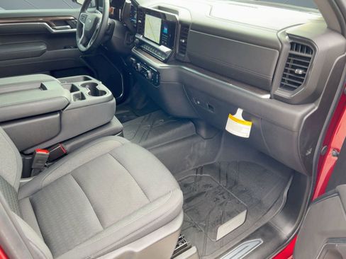 Used 2025 Chevrolet Silverado 1500 RST image 31