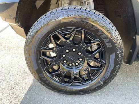 New 2026 GMC Hummer EV 4x4 Crew Cab image 67