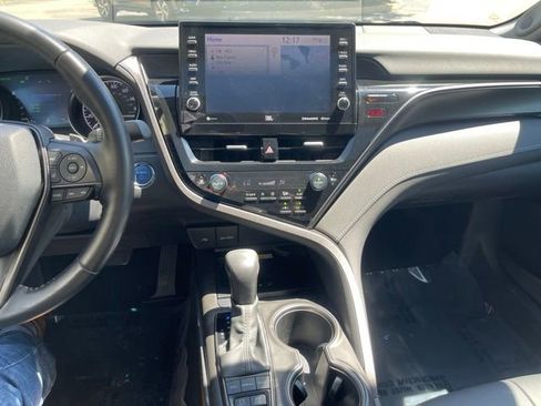 Used 2022 Toyota Camry XSE w/ Navigation Upgrade Package FWD image 21