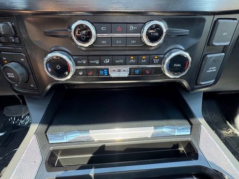 Used 2025 Ford F250 Lariat w/ Lariat Ultimate Package AWD/4WD image 31