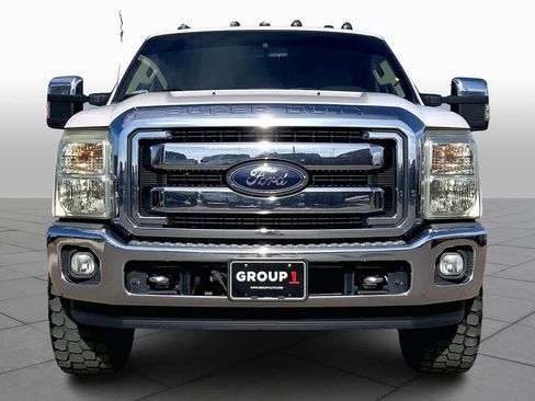 Used 2015 Ford F250 Lariat w/ Chrome Package image 3