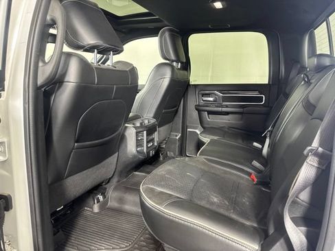 Used 2022 RAM 3500 Laramie AWD/4WD image 12