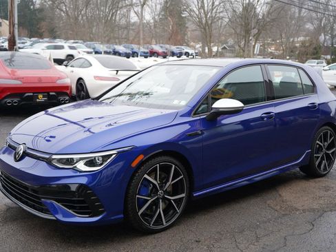 Used 2023 Volkswagen Golf R image 12