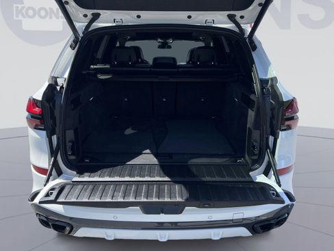 Used 2025 BMW X5 M60i w/ Climate Comfort Package image 34