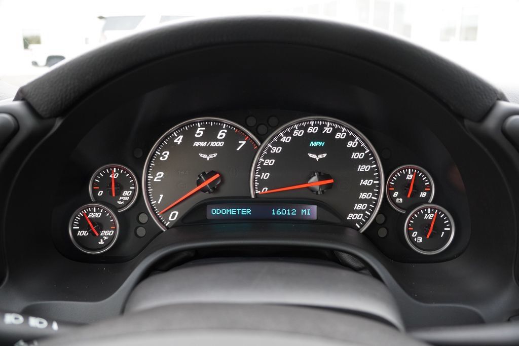 Used 2011 Chevrolet Corvette Grand Sport w/ Preferred Equipment Group RWD image 30