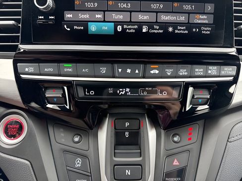 Used 2025 Honda Odyssey Sport-L image 22