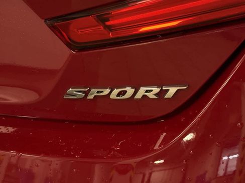Used 2018 Honda Accord Sport image 25