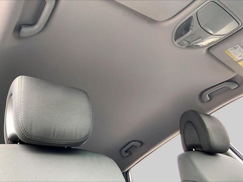 Used 2017 Hyundai Santa Fe Sport FWD image 14