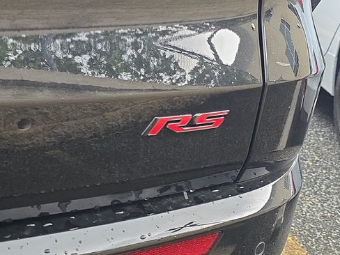Used 2024 Chevrolet Traverse RS FWD image 14