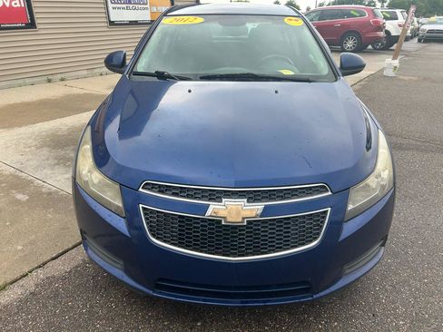 Used 2012 Chevrolet Cruze LT FWD image 2