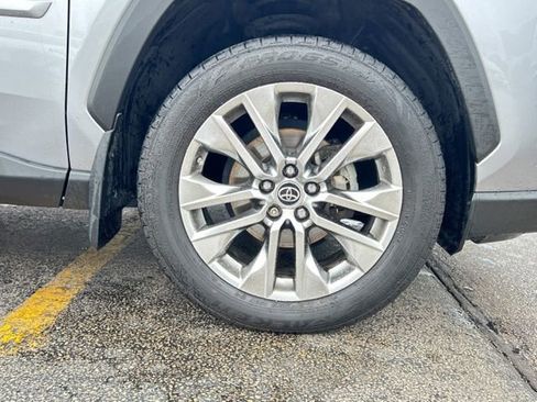 Used 2019 Toyota RAV4 Limited w/ Advanced Technology Package AWD/4WD image 16