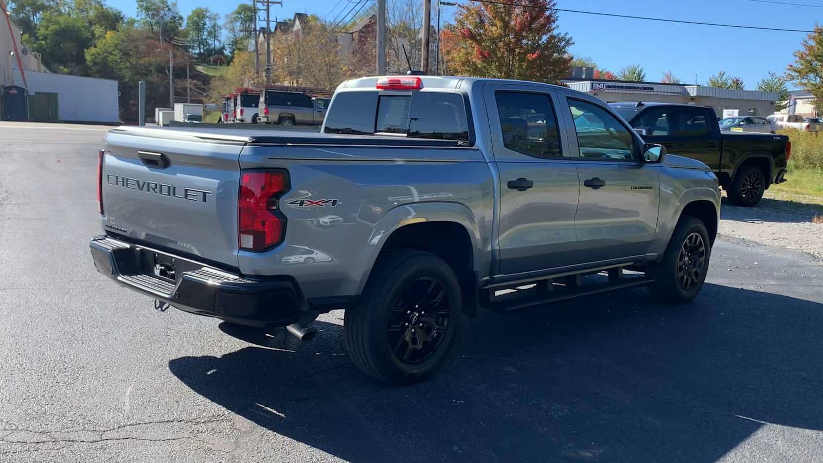 Certified 2025 Chevrolet Colorado W/T AWD/4WD image 8