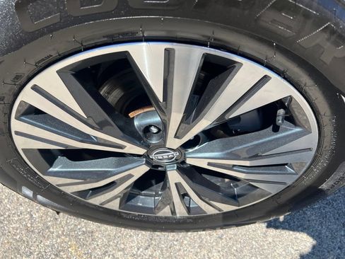 Certified 2023 Nissan Rogue SV AWD/4WD image 40
