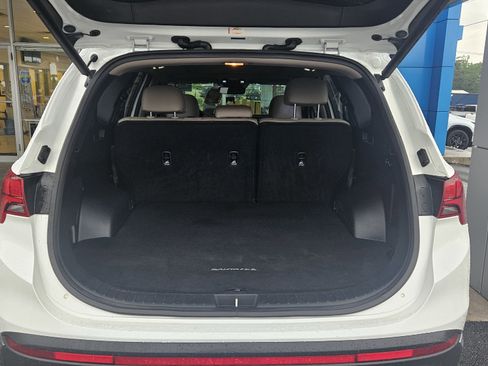 Used 2022 Hyundai Santa Fe SEL w/ Convenience + Premium Package FWD image 8