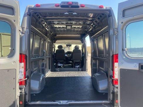 New 2026 RAM ProMaster 2500 w/ Premium Convenience Group image 12