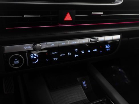 Certified 2023 Hyundai Ioniq 6 Limited image 21