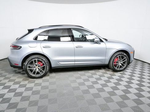New 2026 Porsche Macan S image 2