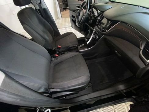 Used 2019 Chevrolet Trax LS w/ Tint and Cruise Package FWD image 38