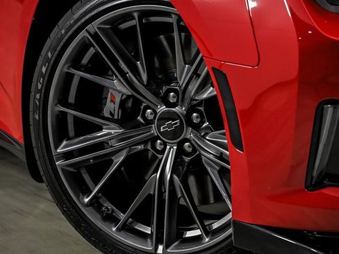 Used 2022 Chevrolet Camaro ZL1 RWD image 3