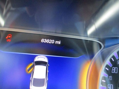 Used 2015 Chrysler 200 S w/ Sun/Sound Group AWD/4WD image 13