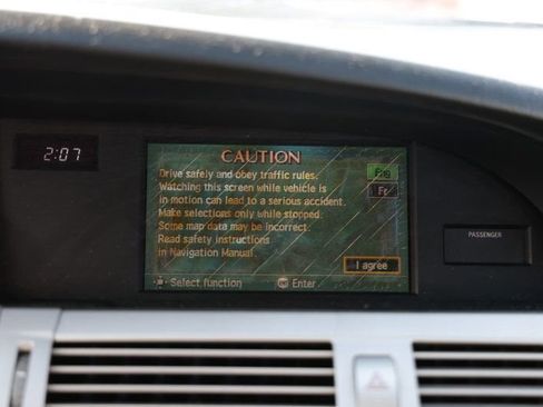 Used 2005 Toyota Avalon Limited image 34