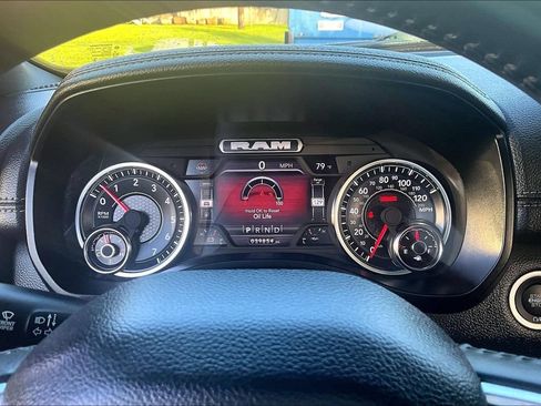 Used 2023 RAM 1500 Laramie RWD image 30
