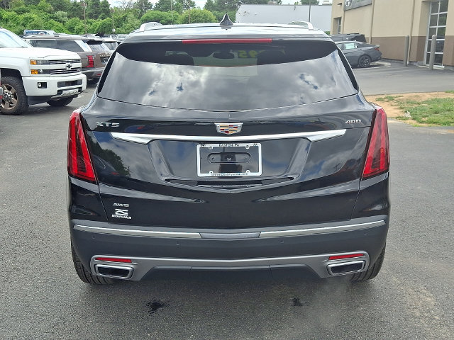 Used 2023 Cadillac XT5 Premium Luxury w/ LPO, Floor Liner Package AWD/4WD image 5