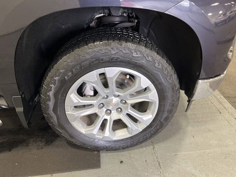 Certified 2022 Chevrolet Silverado 1500 LTZ w/ LTZ Premium Package image 10