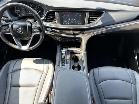 Used 2023 Buick Enclave Essence AWD/4WD image 13