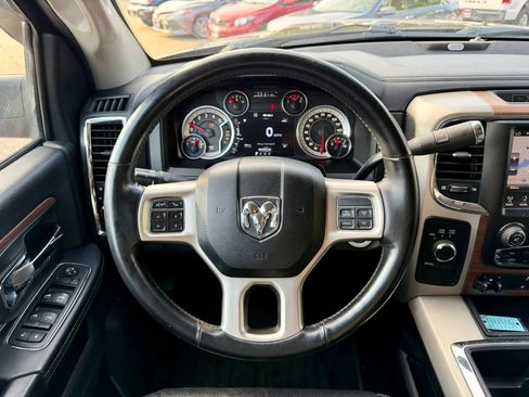 Used 2014 RAM 2500 Laramie w/ Black Appearance Group AWD/4WD image 16