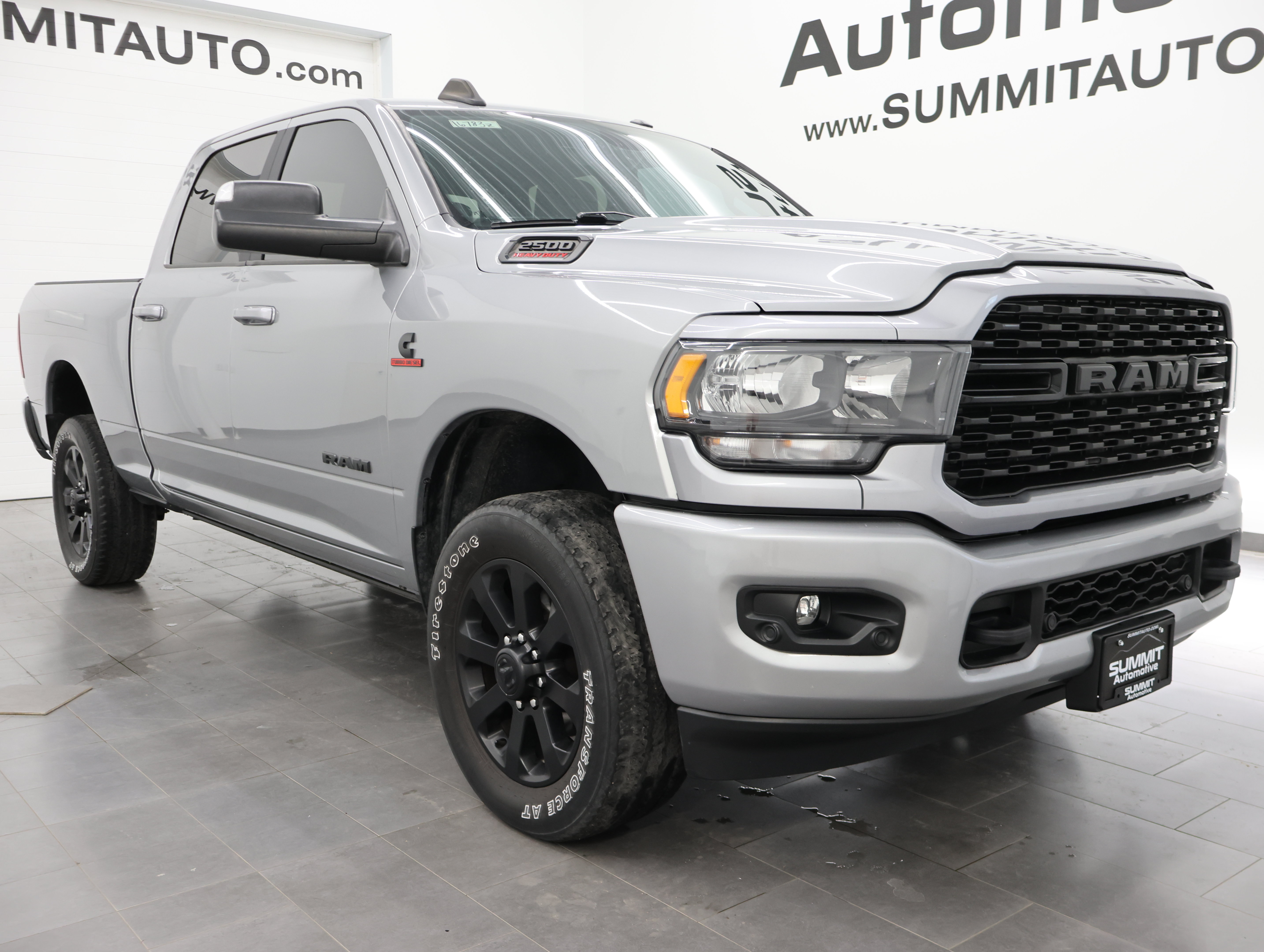 Used 2022 RAM 2500 Big Horn w/ Night Edition AWD/4WD image 2