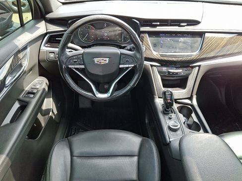 Used 2020 Cadillac XT6 Premium Luxury AWD/4WD image 11