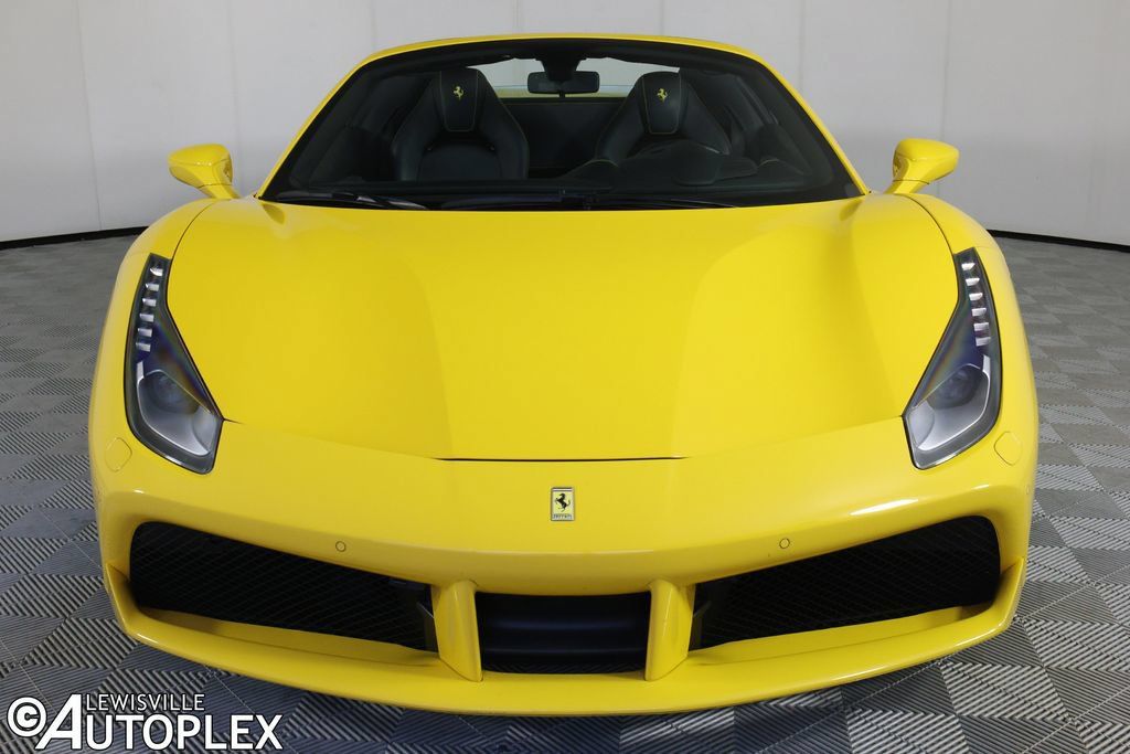 Used 2018 Ferrari 488 Spider RWD image 2