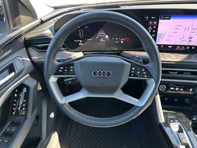Used 2025 Audi Q5 Premium Plus w/ Premium Plus AWD/4WD image 21