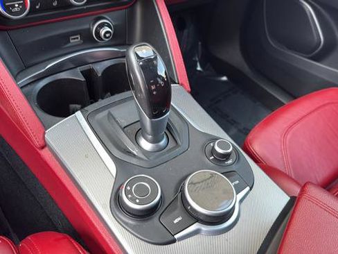 Used 2019 Alfa Romeo Stelvio Ti Sport w/ Quick Order Package 22S Sport AWD/4WD image 20