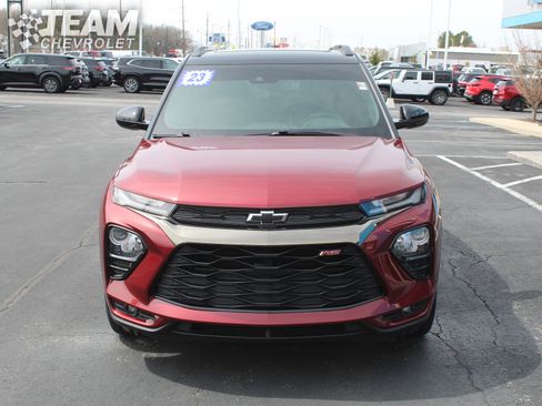 Used 2023 Chevrolet TrailBlazer RS w/ Sun and Liftgate Package image 9