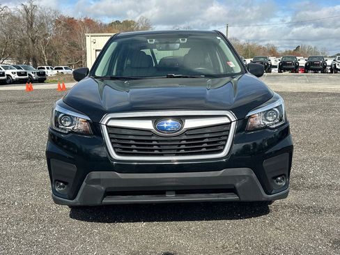 Used 2019 Subaru Forester Base image 3