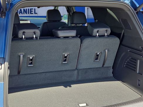 New 2026 Chevrolet Traverse LT w/ Enhanced Driving Package FWD image 8