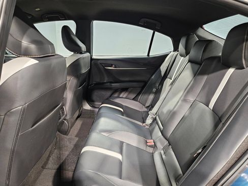 Used 2025 Toyota Camry SE FWD image 36